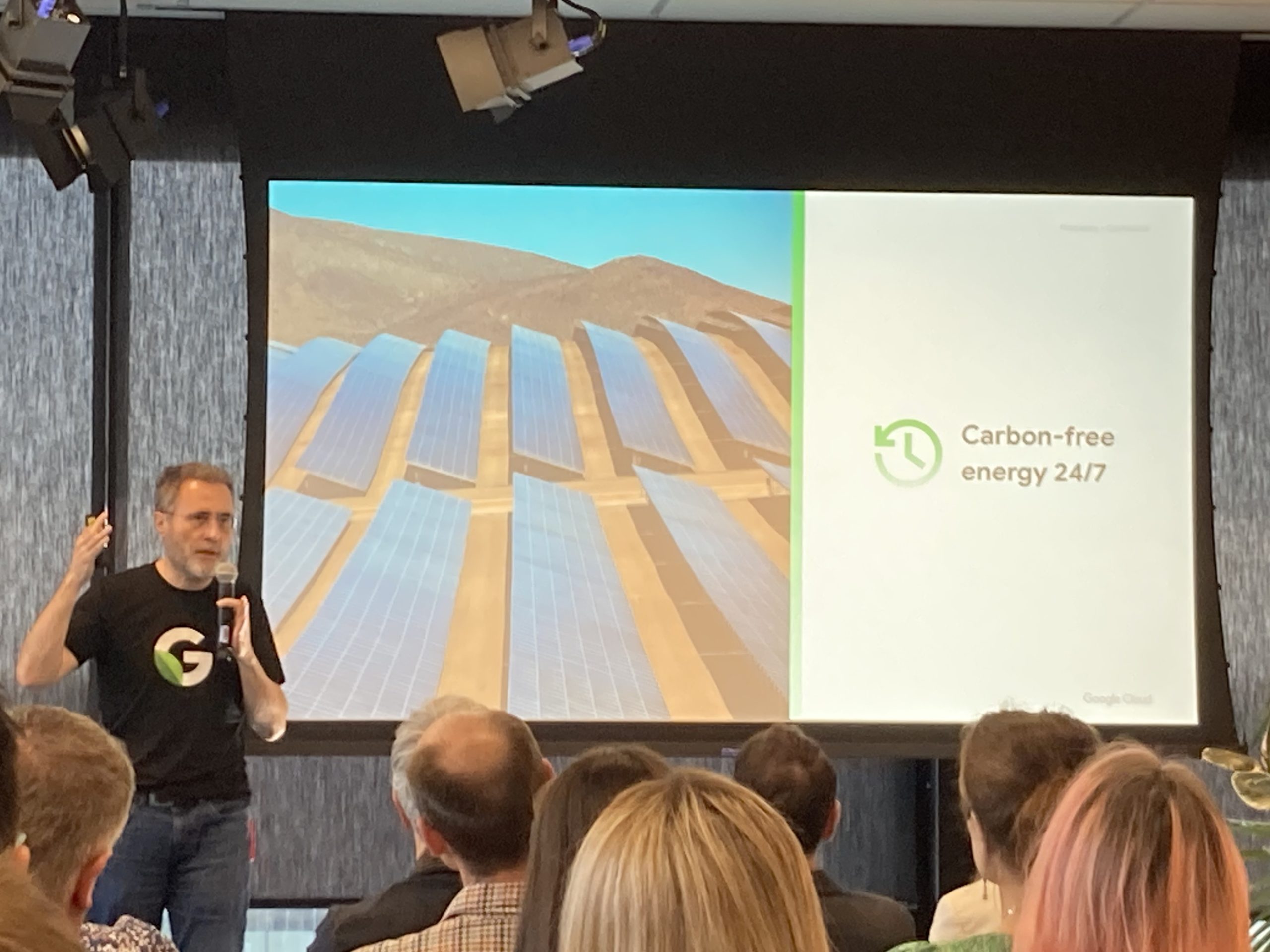 Urs Holzle presenting 24 7 carbon free goal for GCP